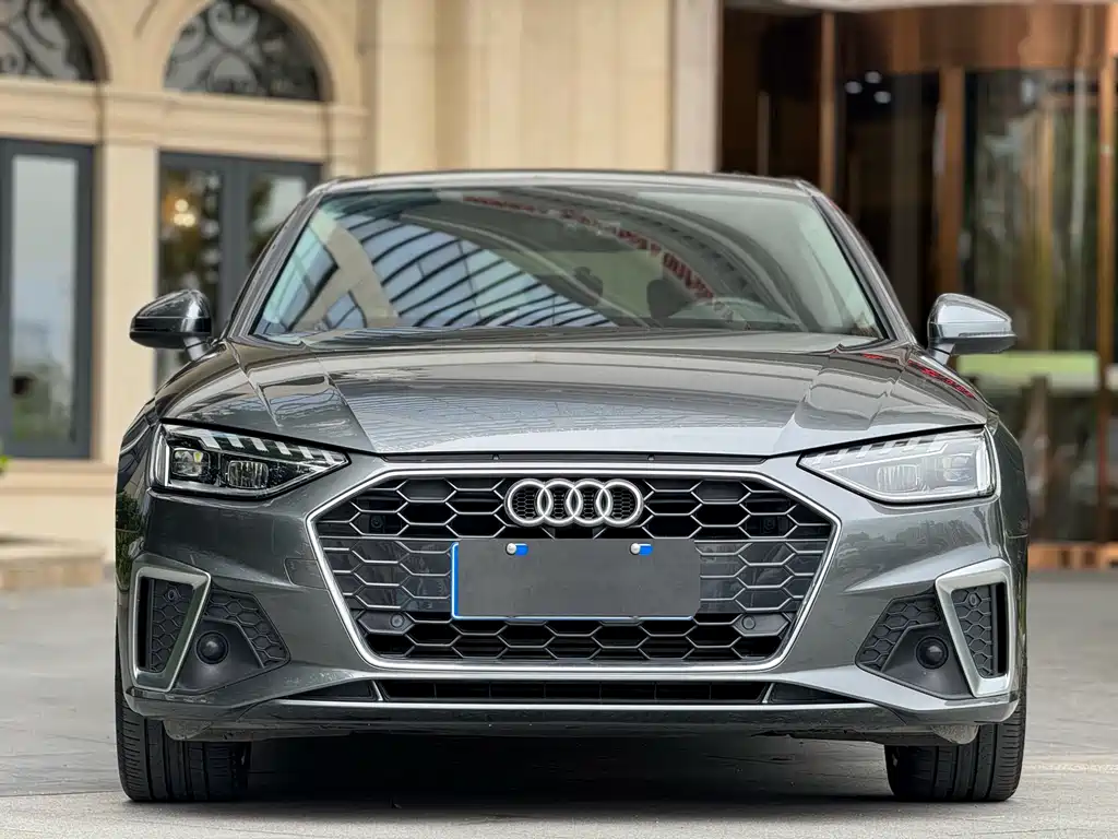 Audi A4L 2020 — фото 2