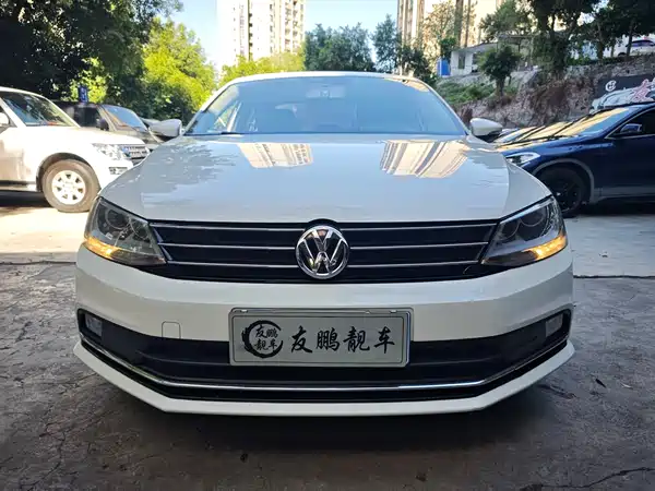Volkswagen Sagitar 2017