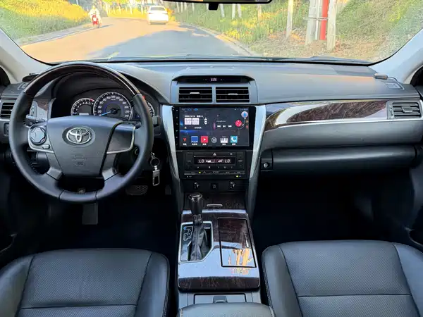 Toyota Camry 2016