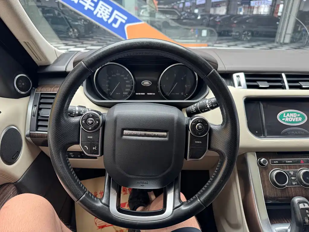 Land Rover Range Rover Sport 2015 — фото 14
