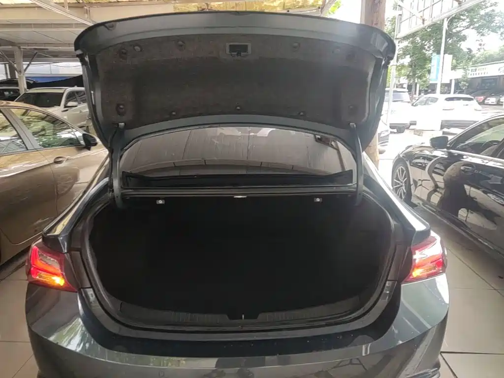 Chevrolet Malibu XL 2022 — фото 19