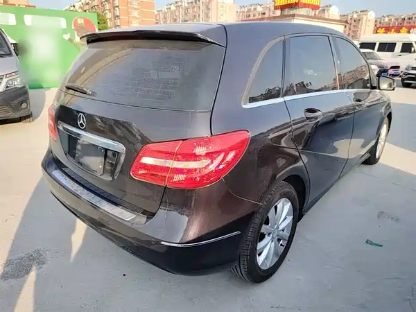 Mercedes-Benz B-Class 2012