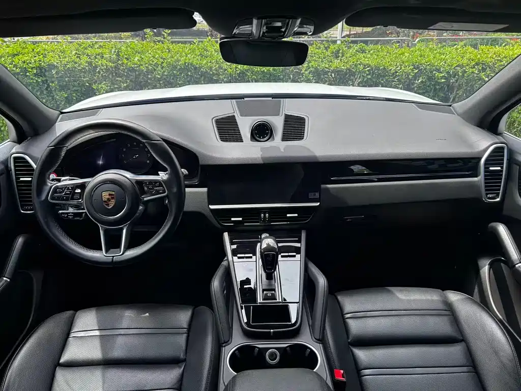 Porsche Cayenne 2021 — фото 10