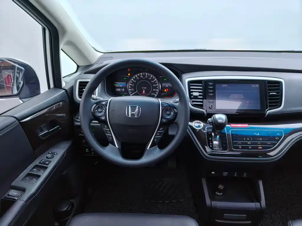 Honda Odyssey 2020 — фото 15