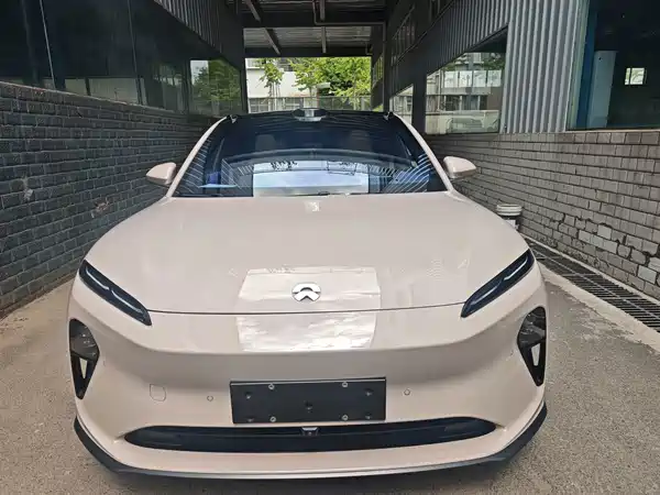 NIO ET5 2025