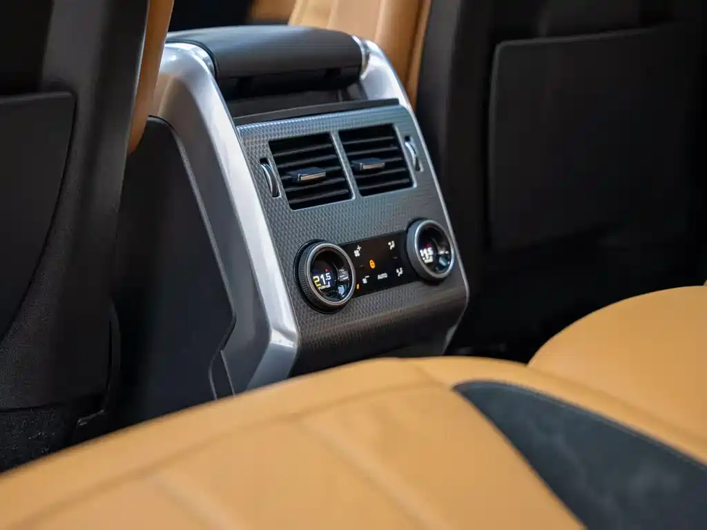 Land Rover Sport 2020 — фото 20