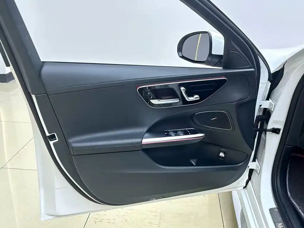 Mercedes-Benz C-Class 2022 — фото 15
