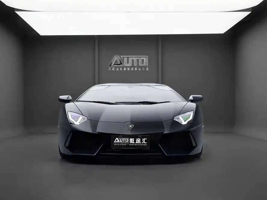 Lamborghini Aventador 2016 — фото 2