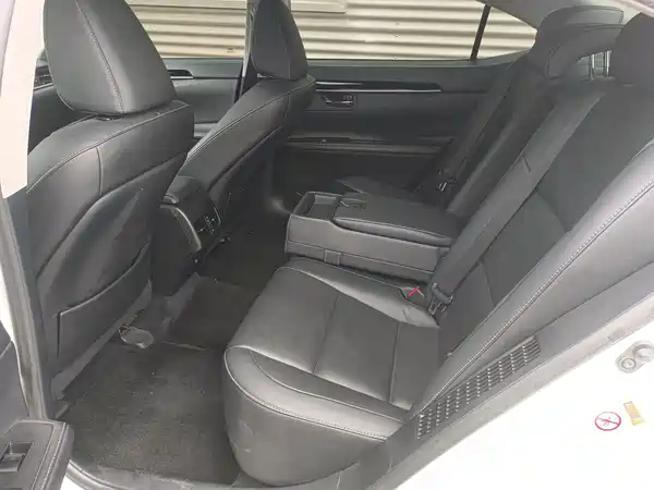 Lexus ES 2013