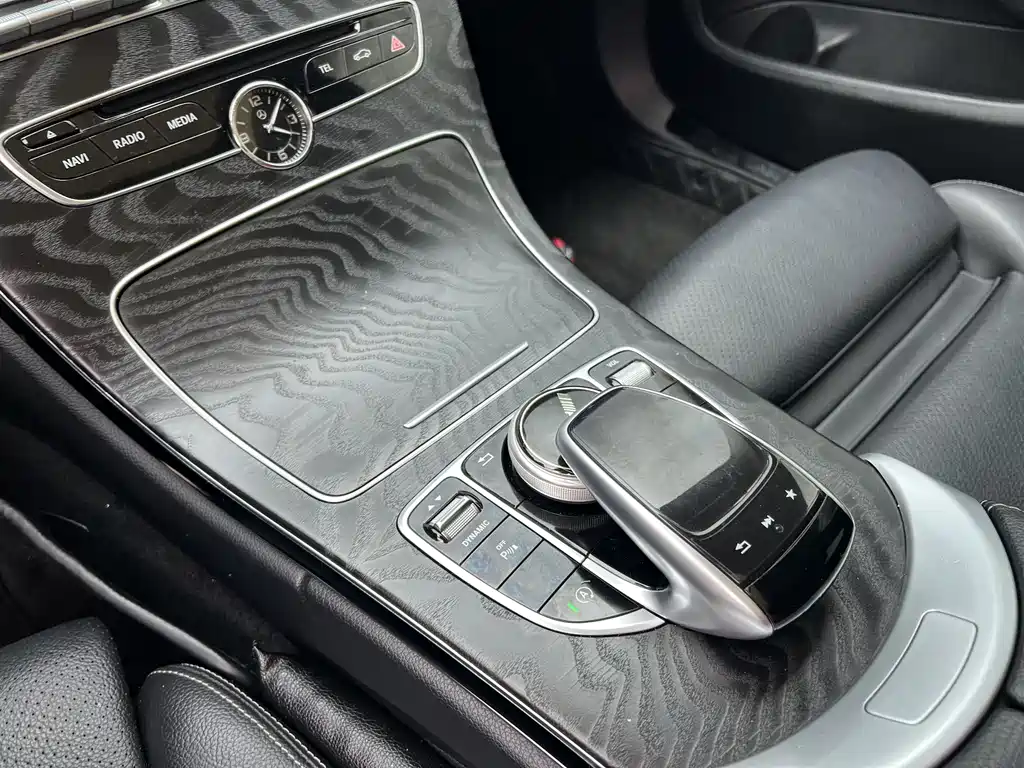 Mercedes-Benz C-Class 2018 — фото 16