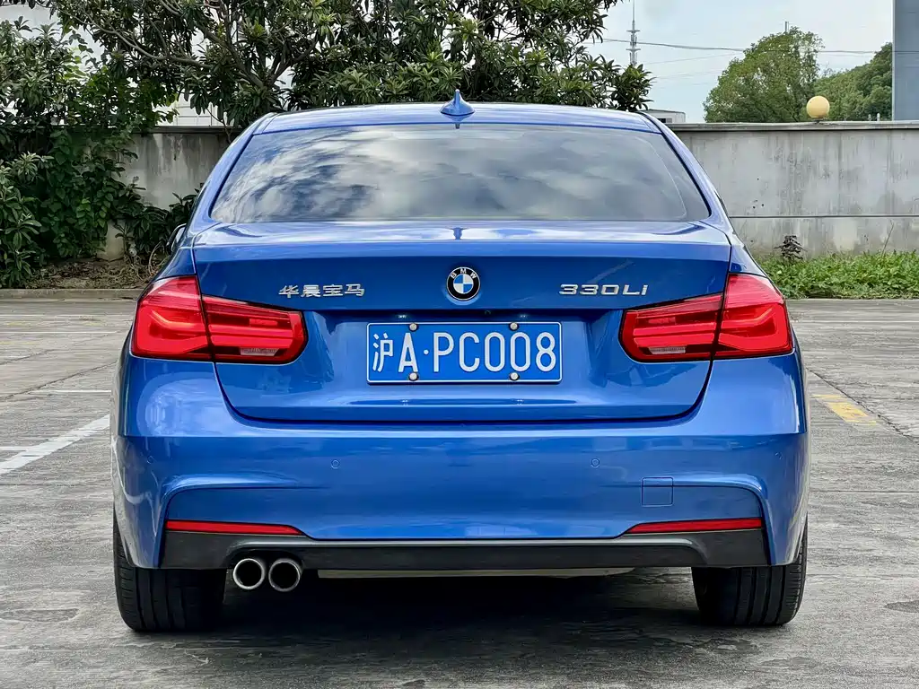BMW 3 Series 2017 — фото 11