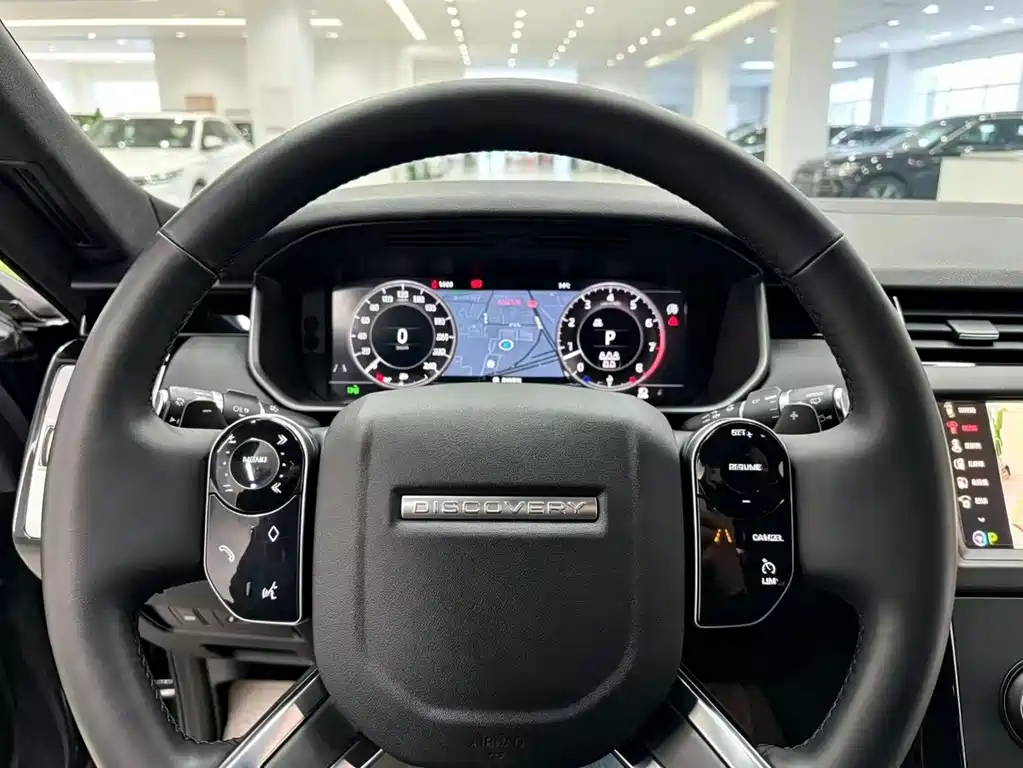 Land Rover Discovery 2020 — фото 12