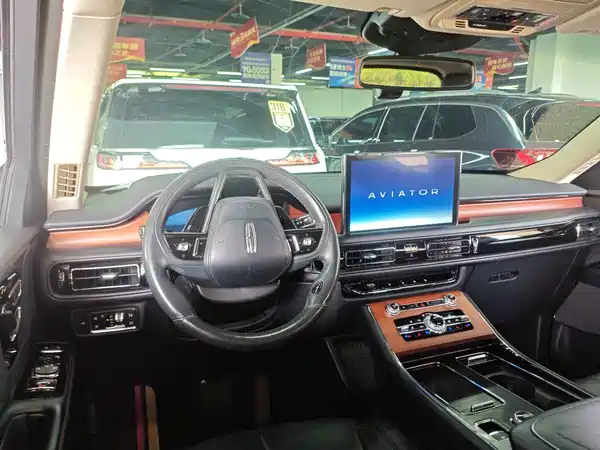 Lincoln Aviator 2021
