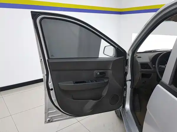 Wuling Hongguang 2016