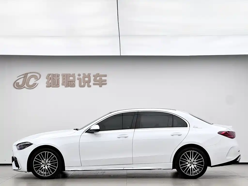 Mercedes-Benz C-Class 2021