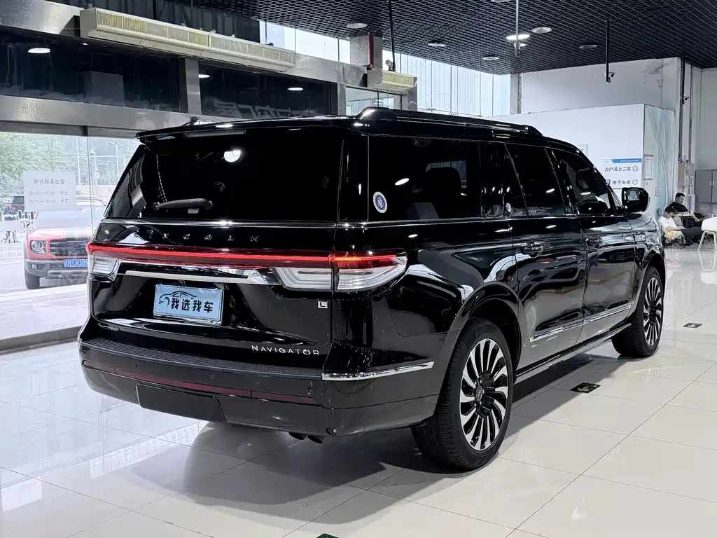 Lincoln Navigator 2023 — фото 20