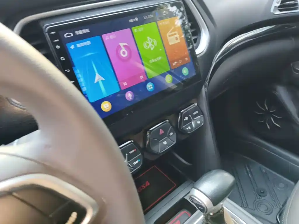 GAC Trumpchi GS4 2015 — фото 13
