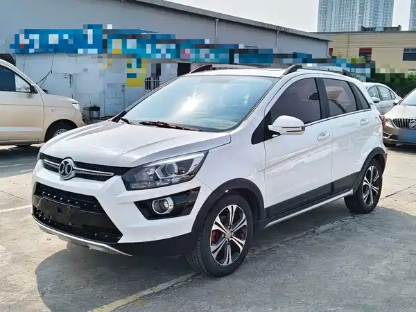 BAIC Shenbao X25 2016