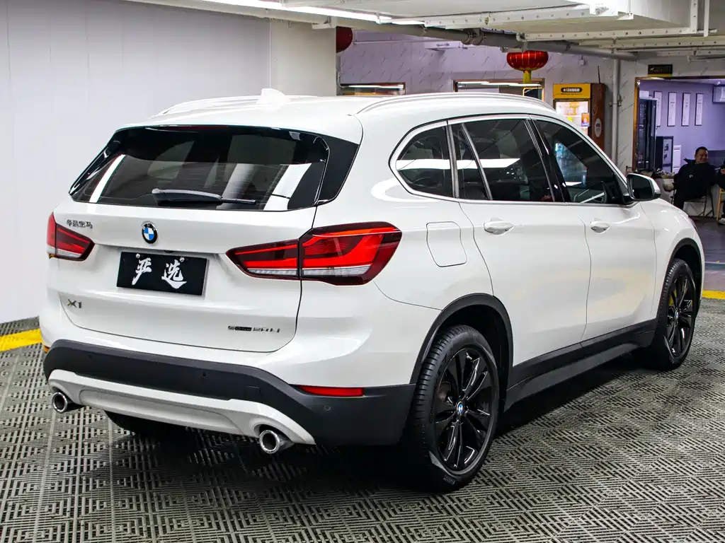 BMW X1 2022 — фото 24