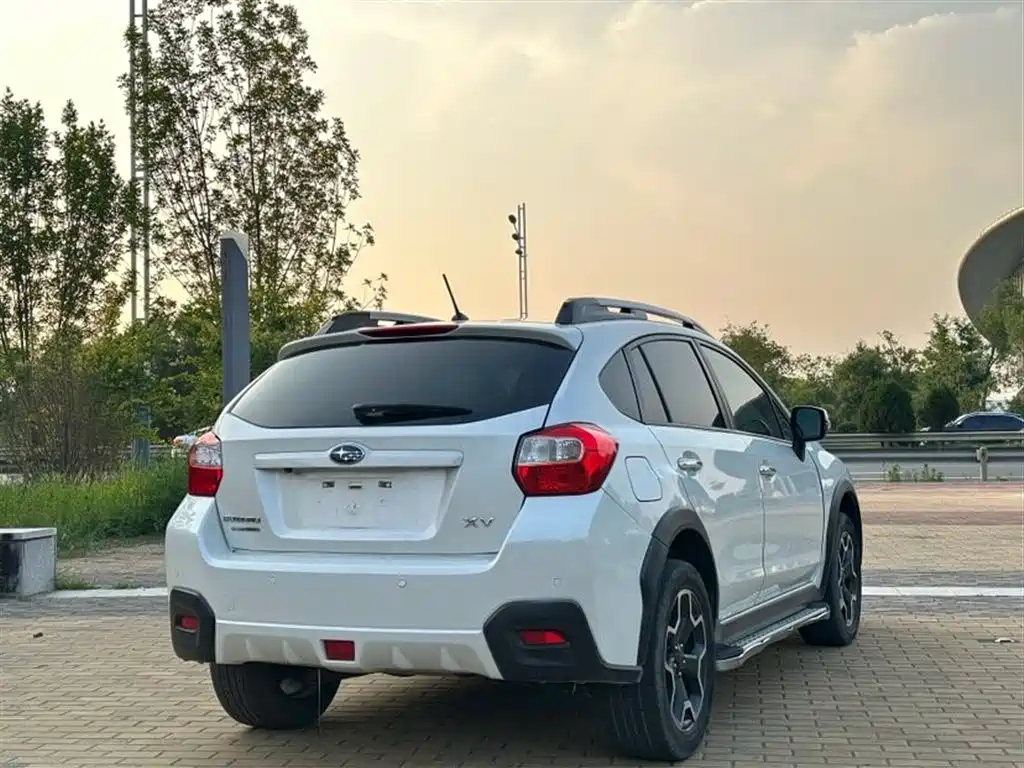 Subaru XV 2014 — фото 4