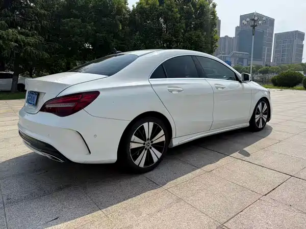 Mercedes-Benz CLA 2018
