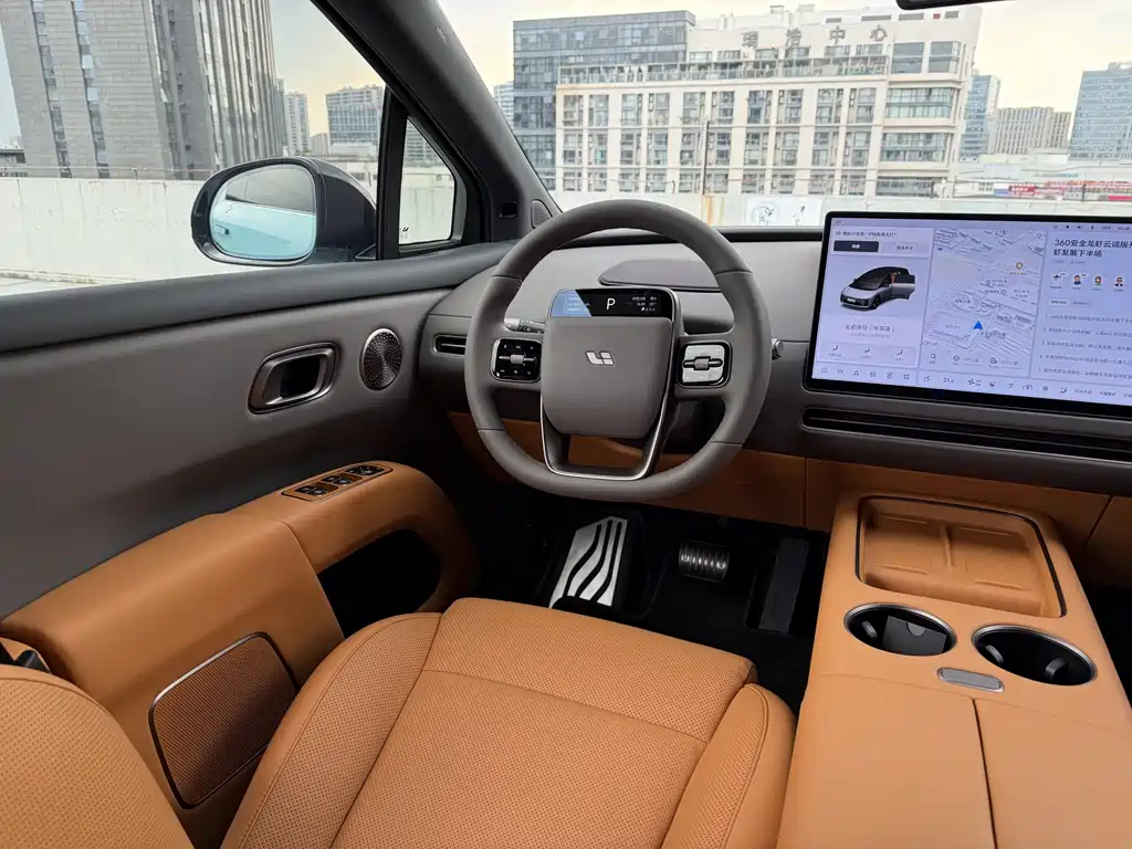 Li Auto i8 2025 — фото 13