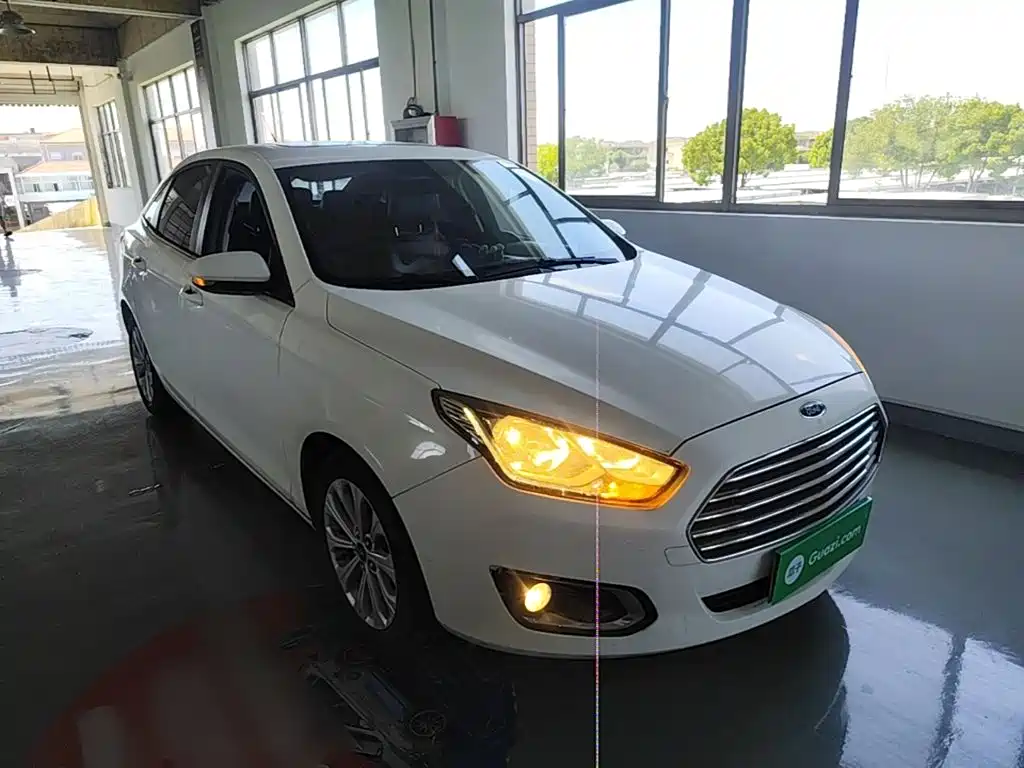 Ford Forrest 2016