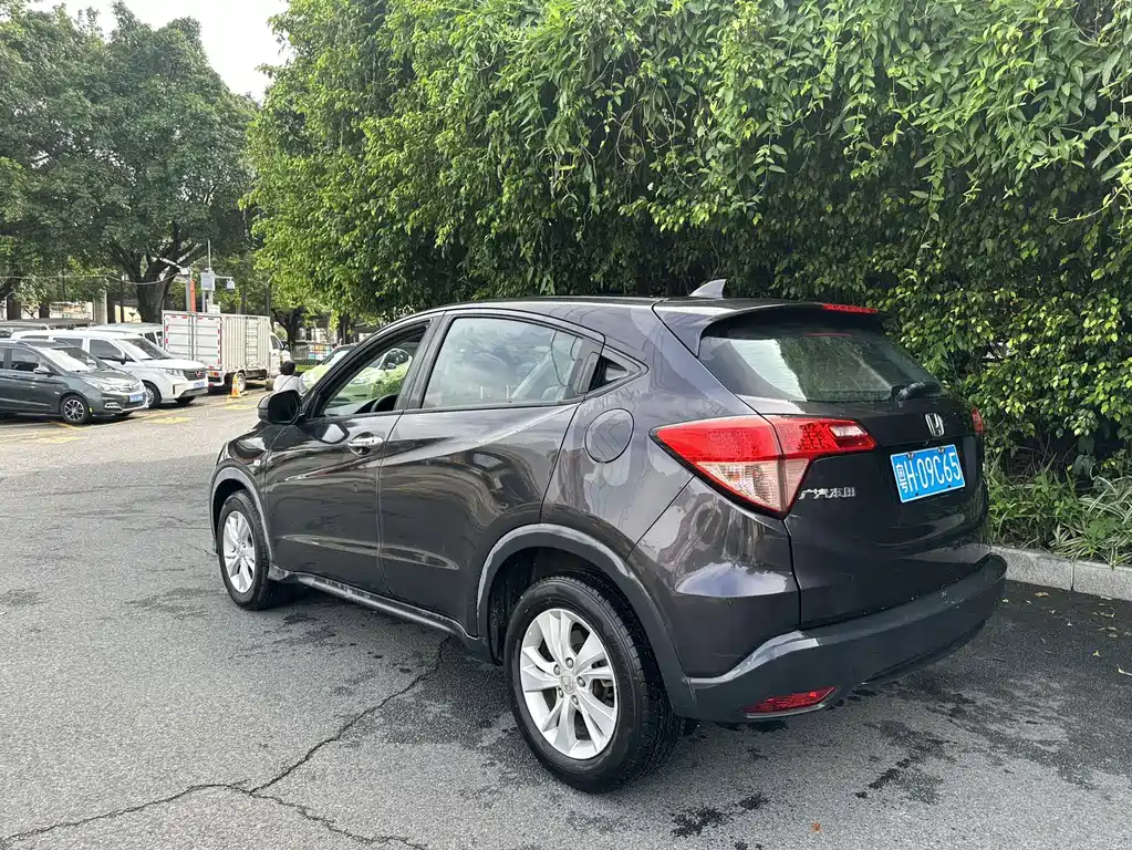 Honda Vezel 2015