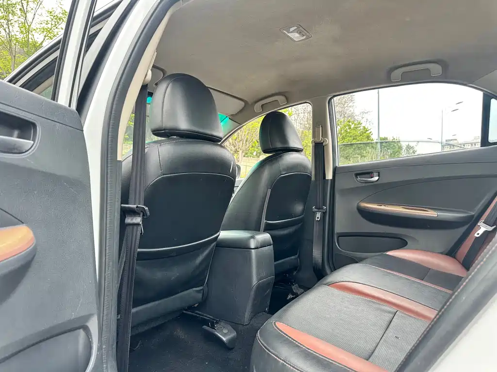 BYD F3 2017 — фото 26