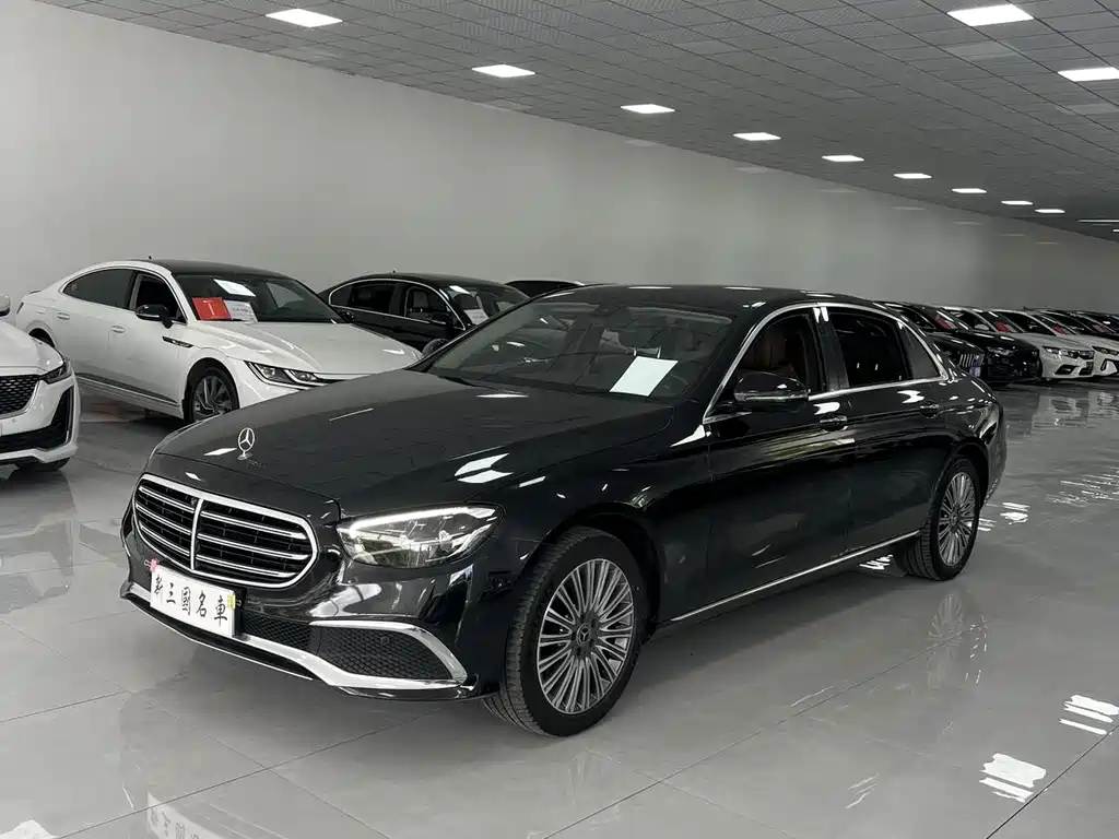 Mercedes-Benz E-Class 2023 — фото 1