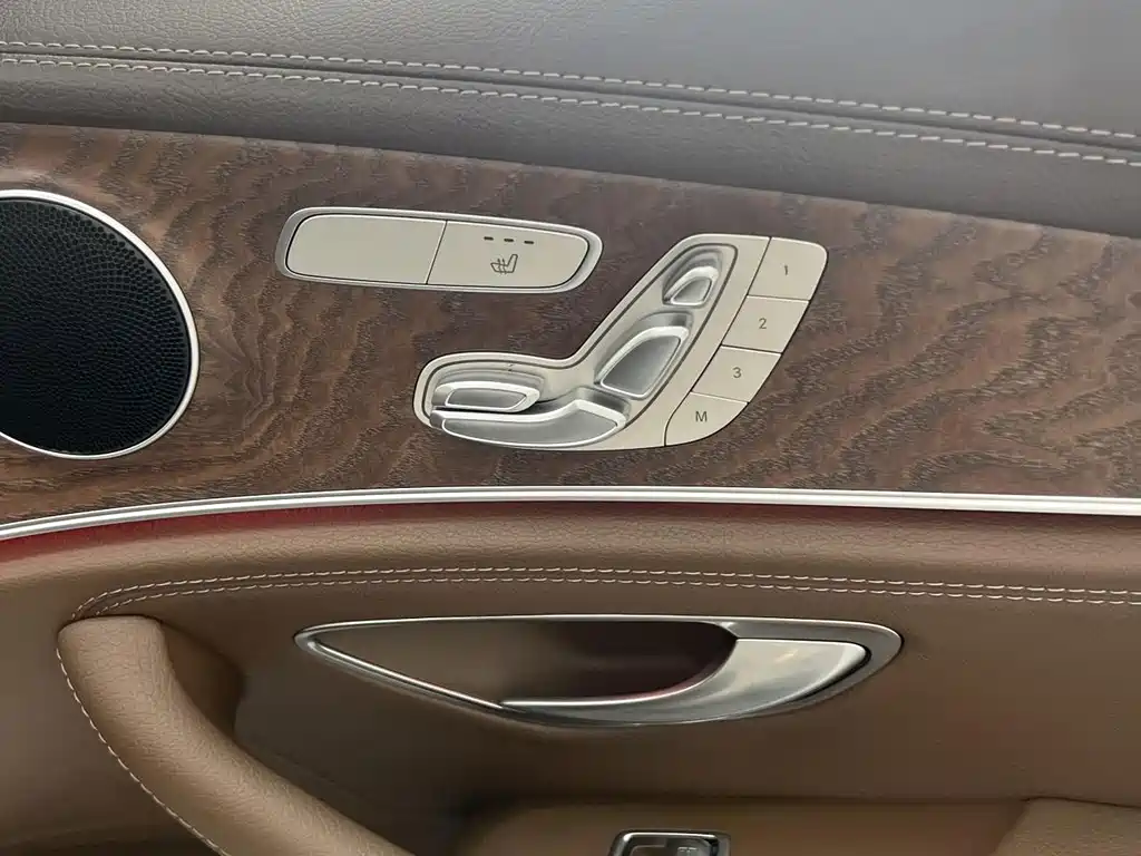 Mercedes-Benz E-Class 2023 — фото 29