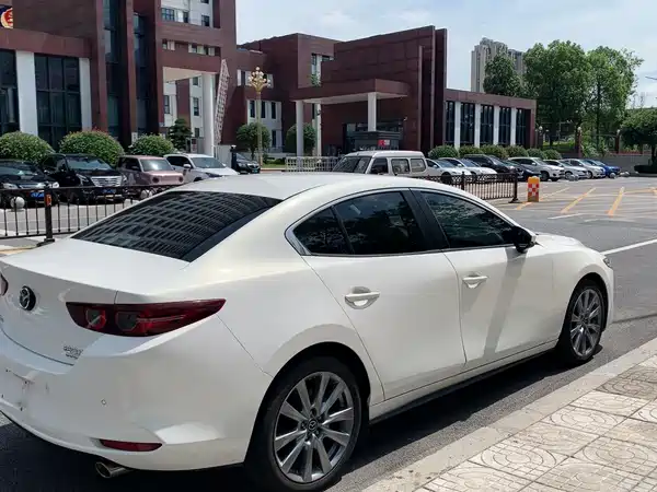 Mazda 3 Axela 2020