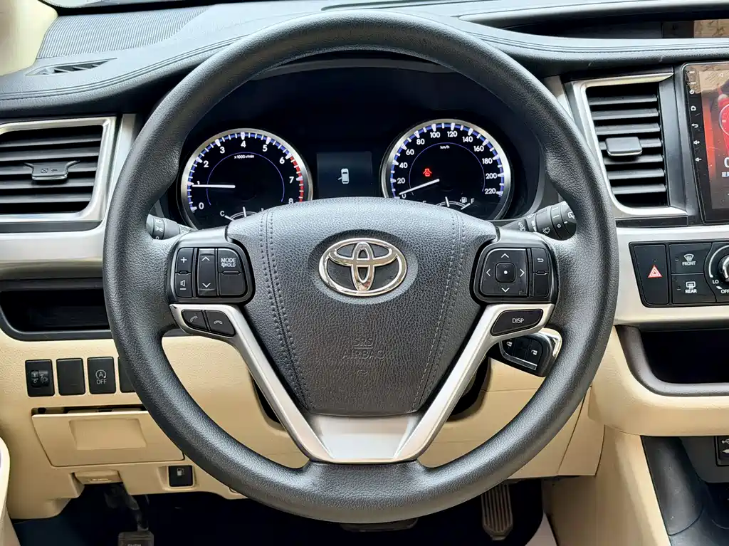 Toyota Highlander 2021 — фото 9