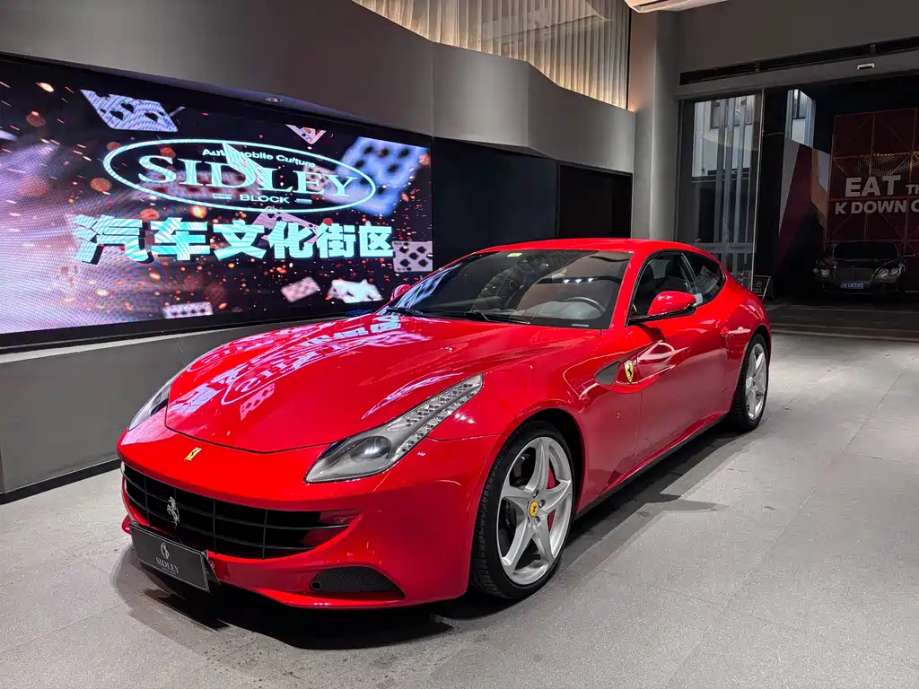 Ferrari FF 2014