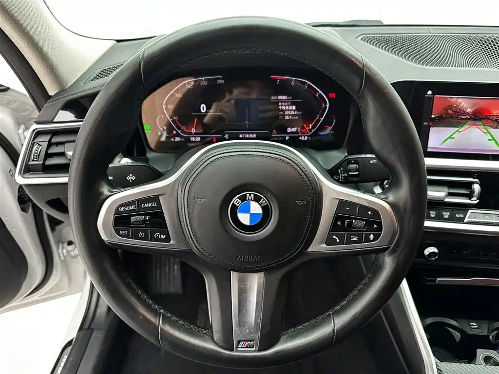 BMW 3 Series 2022 — фото 11