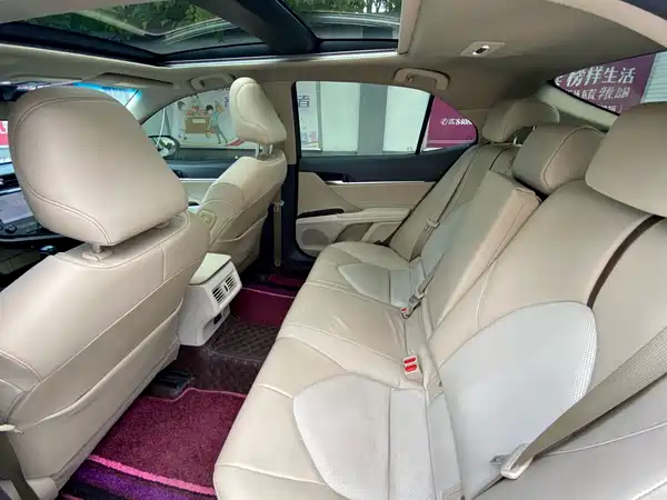 Toyota Camry 2019