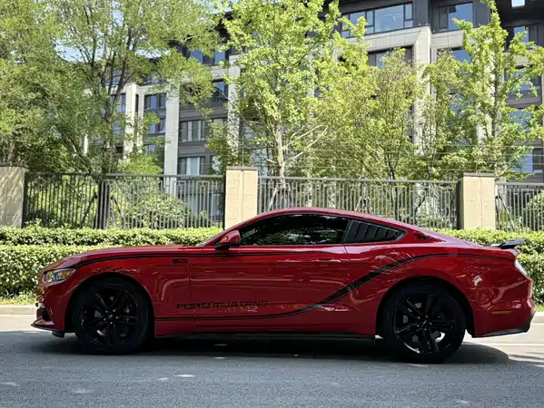 Ford Mustang 2015