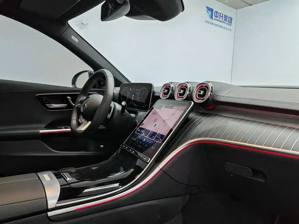 Mercedes-Benz C-Class 2024 — фото 14