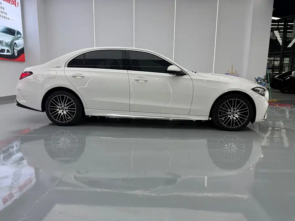 Mercedes-Benz C-Class 2023