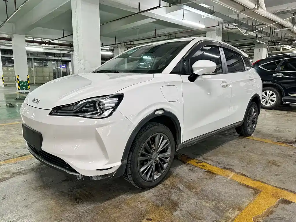 Neta V 2022