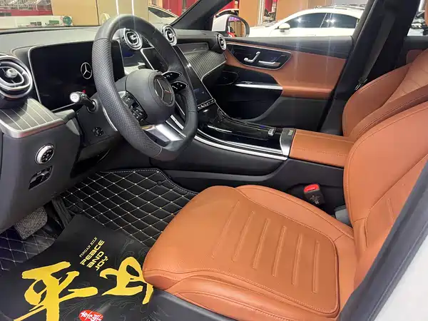 Mercedes-Benz GLC 2023