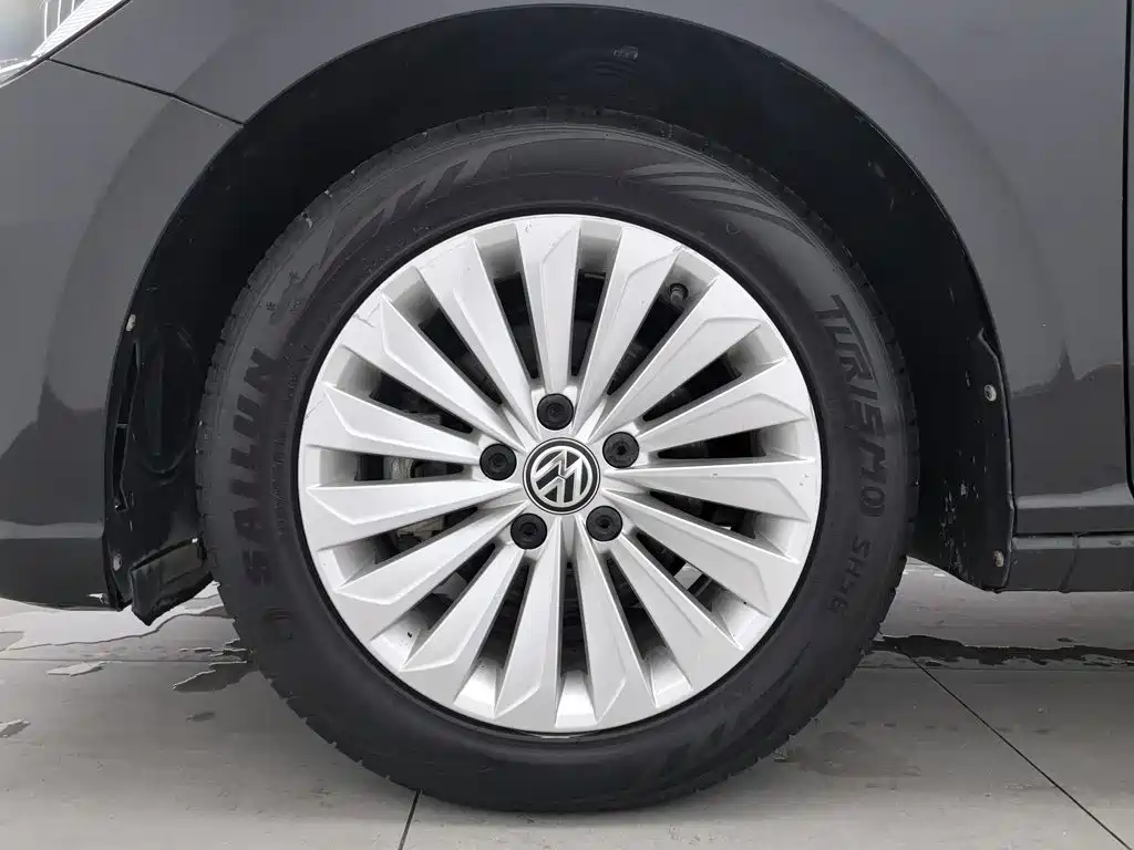 Volkswagen Lavida 2018 — фото 17