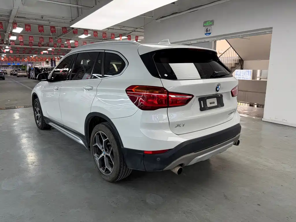 BMW X1 2018 — фото 12