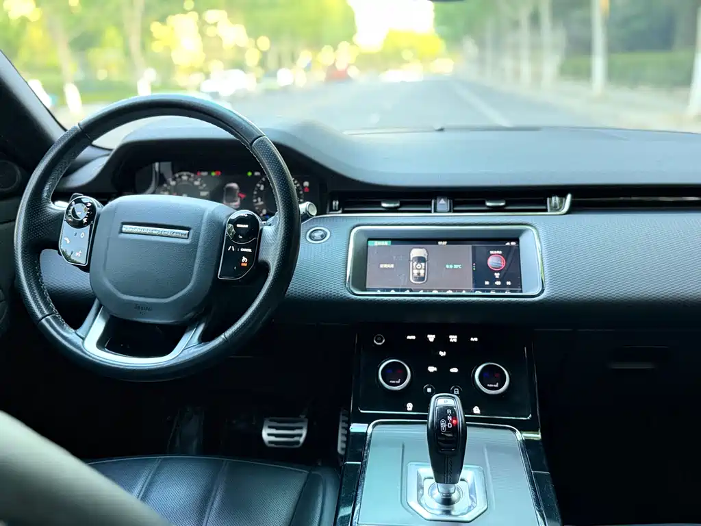 Land Rover Evoque 2019 — фото 15