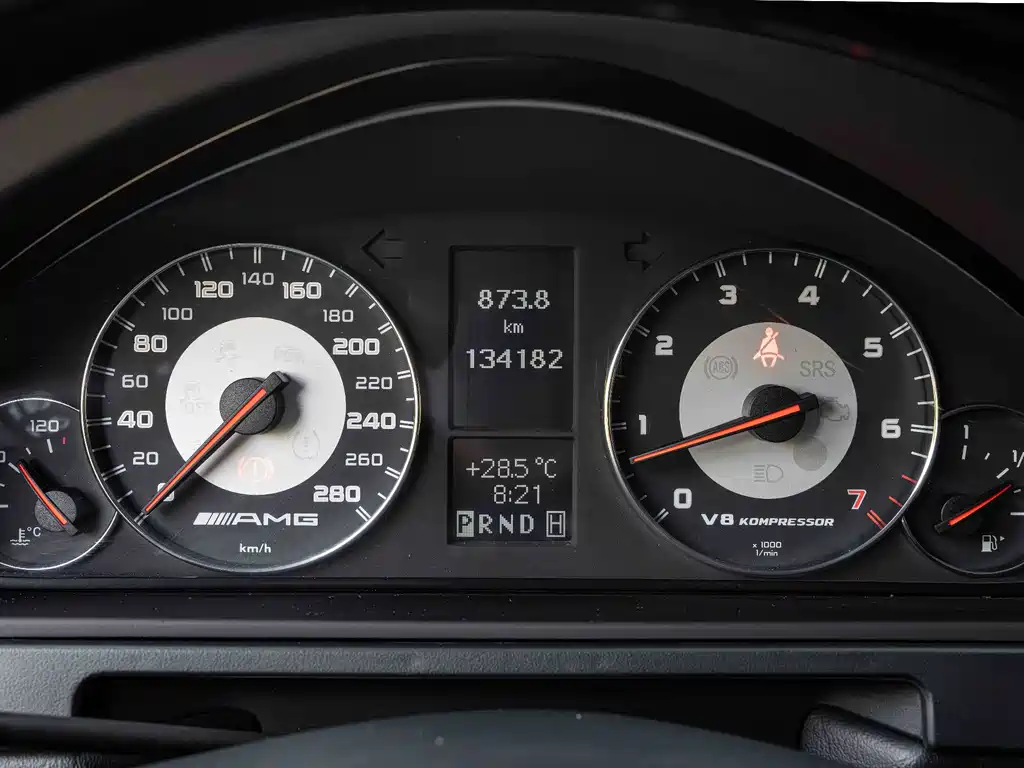 Mercedes-Benz G-Class AMG 2011 — фото 14