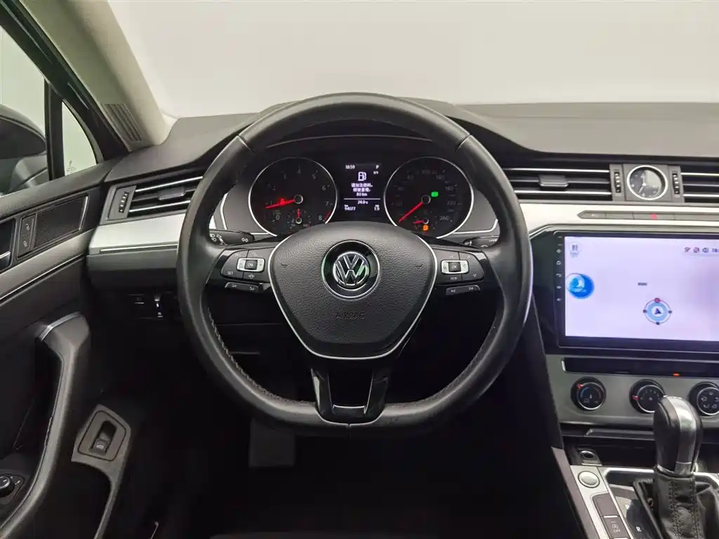 Volkswagen Magotan 2019 — фото 11