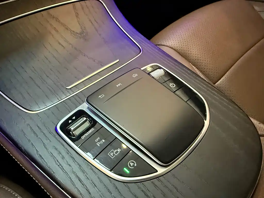 Mercedes-Benz E-Class 2020 — фото 7