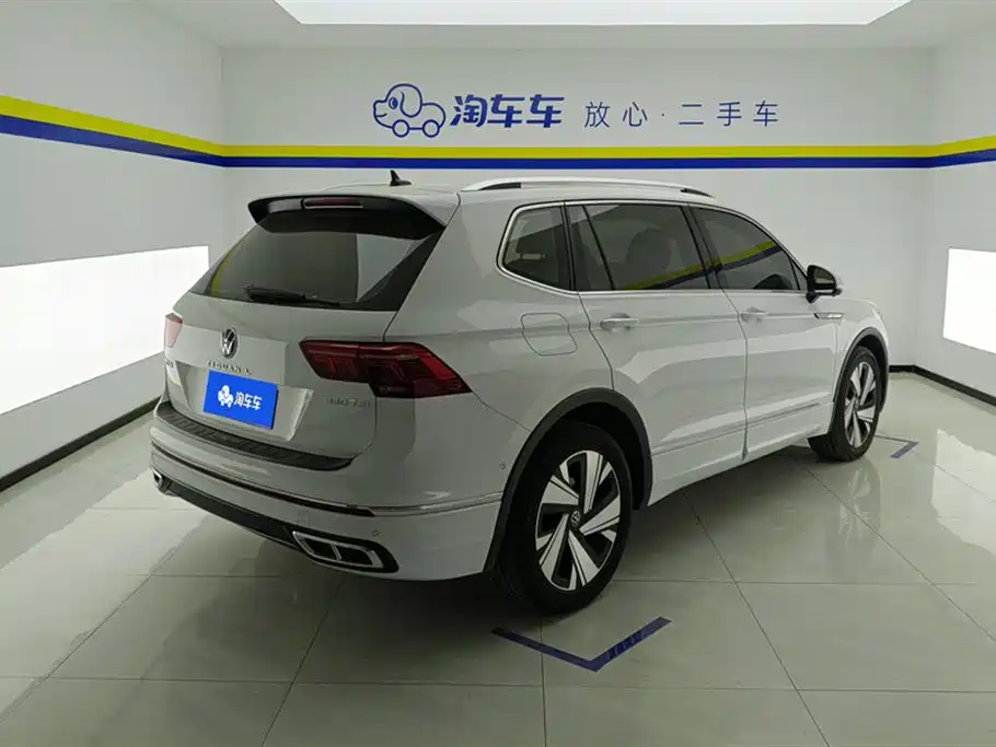 Volkswagen Tiguan L 2023 — фото 3