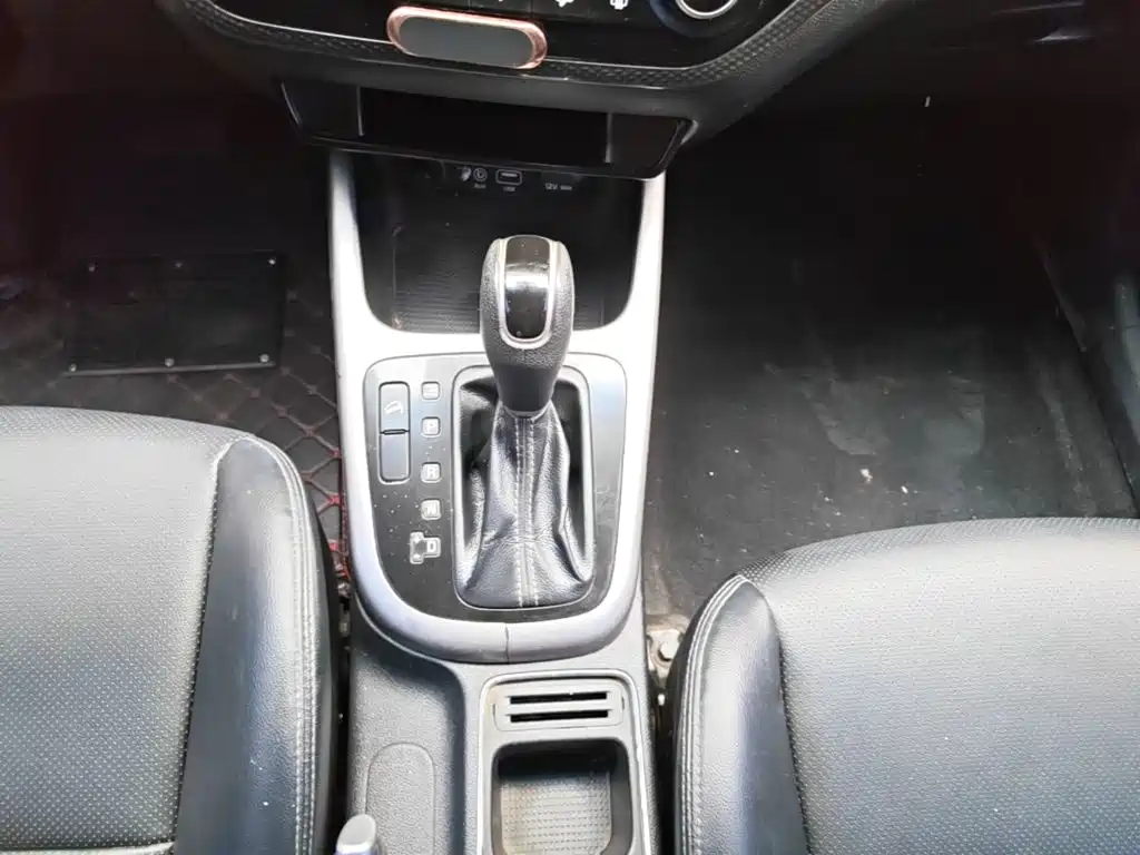 Kia KX3 2015 — фото 14
