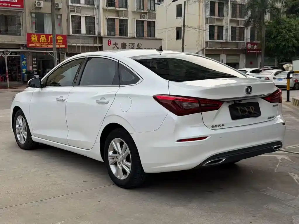 Changan Eado 2020 — фото 6